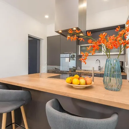 4 Bedroom Amazing In Holiday home