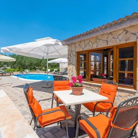 4 Bedroom Amazing In Polaca
