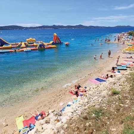 4 Bedroom Amazing In Holiday home Polaca