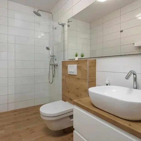 4 Bedroom Amazing In Polaca